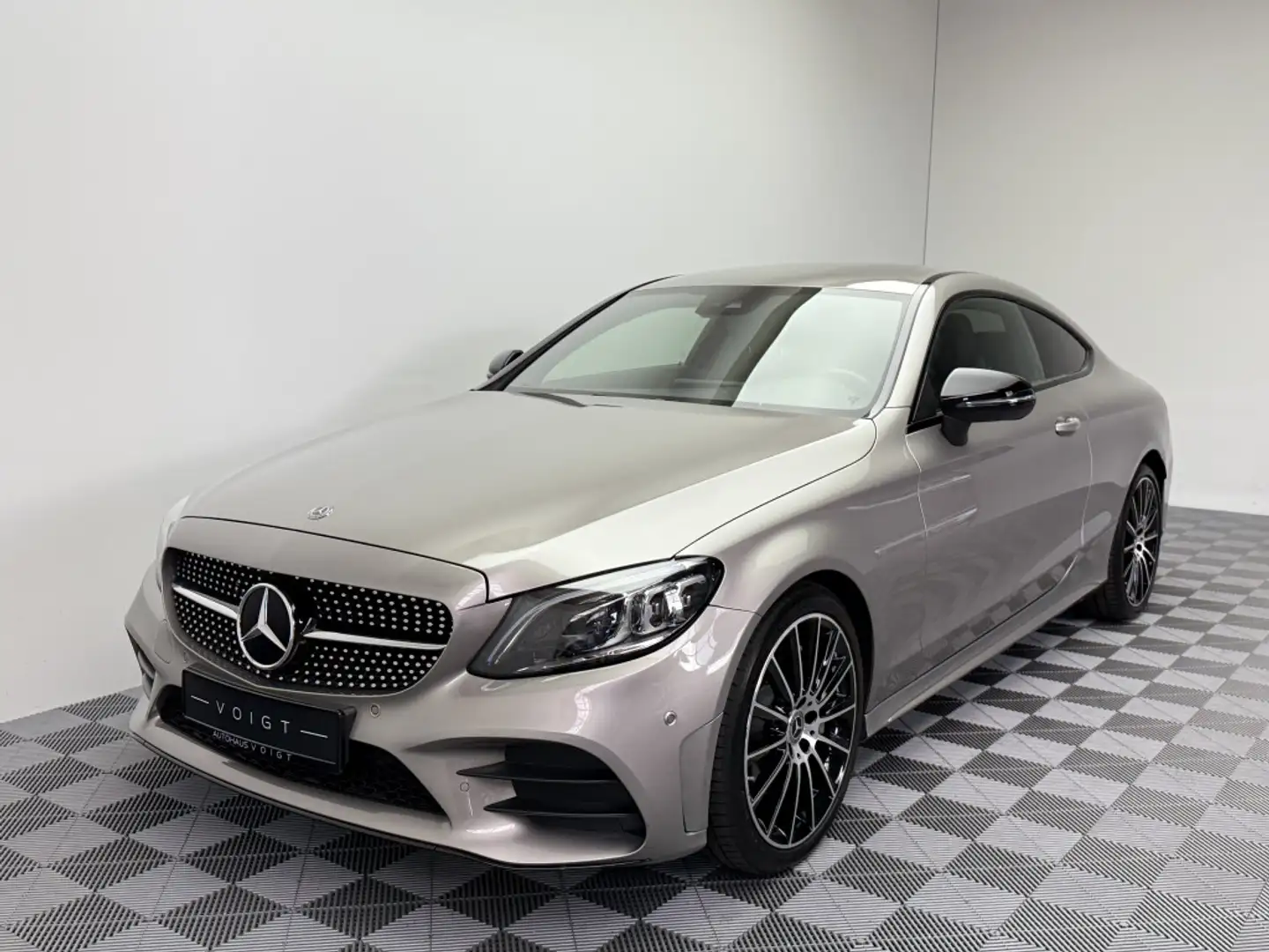 Mercedes-Benz C 300 AMG Line|2.Hand|Volldigital|Navi|Kamera| Zilver - 2