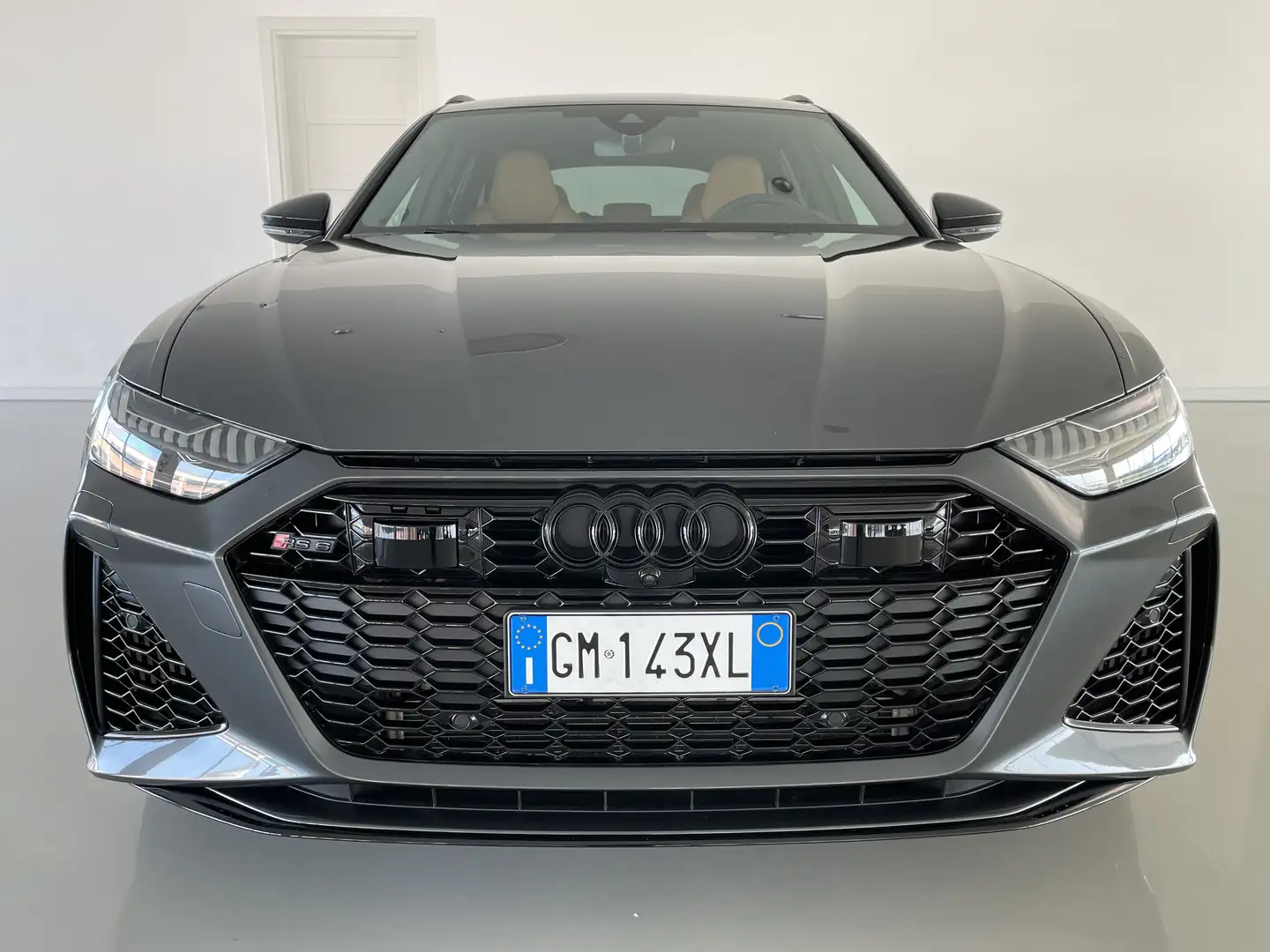 Audi RS6 Pack Dynamic, garanzia Audi fino marzo 2027 Grau - 2