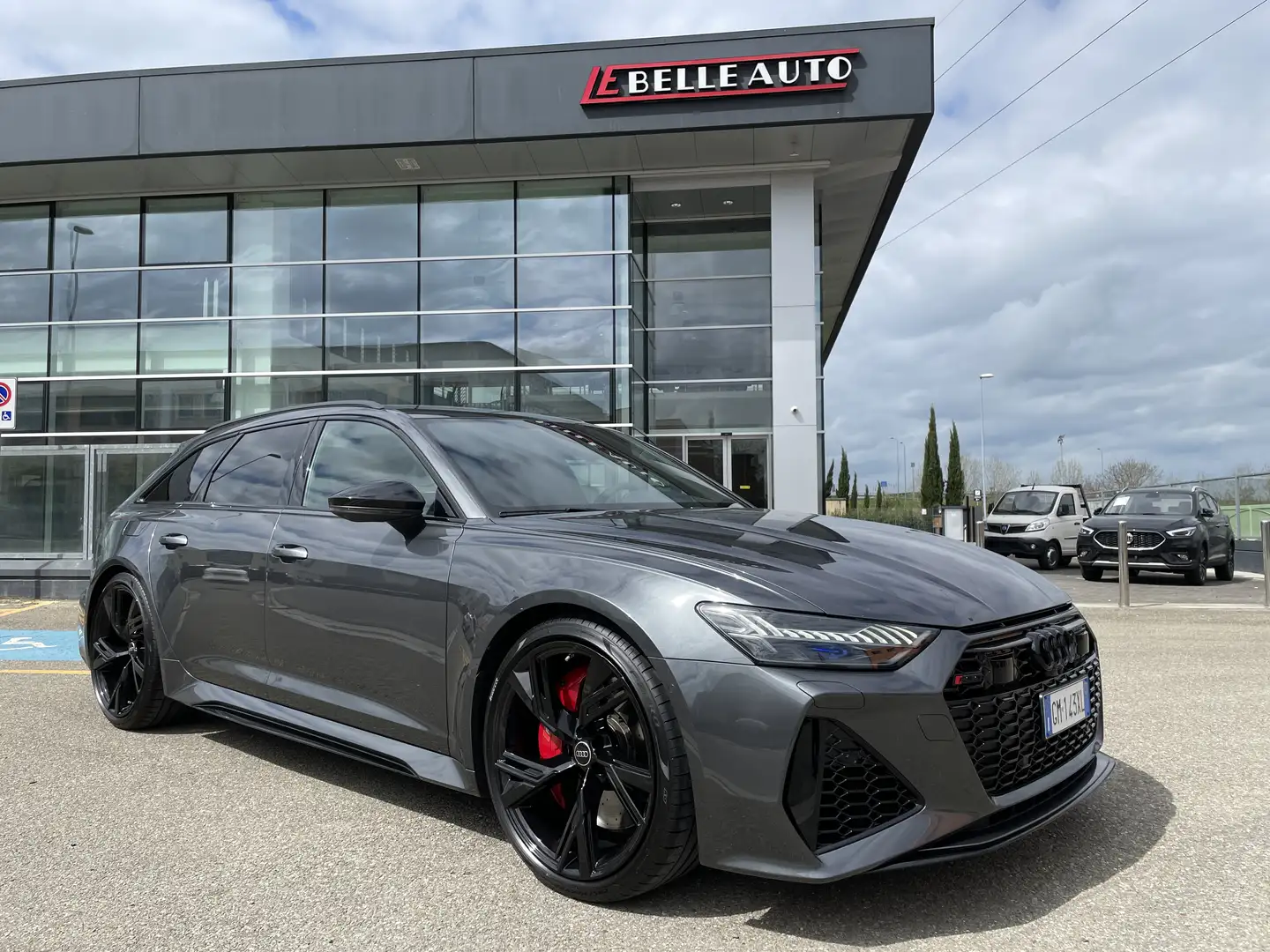 Audi RS6 Pack Dynamic, garanzia Audi fino marzo 2027 Grau - 1