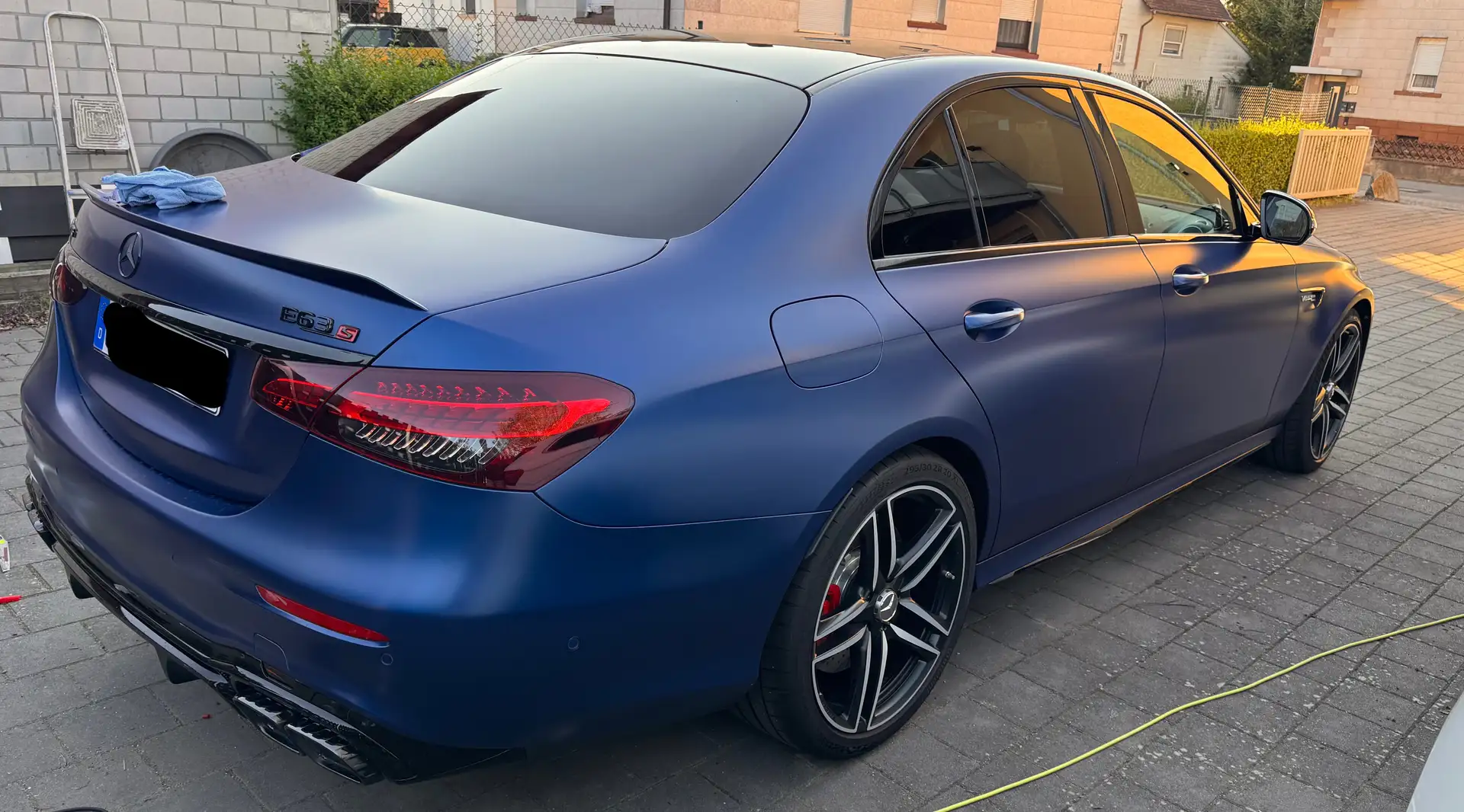 Mercedes-Benz E 63 AMG AMG E 63 S 4M+/DESIGNO/PANO/SOUND/MBUX-HI/GARANTIE Синій - 2