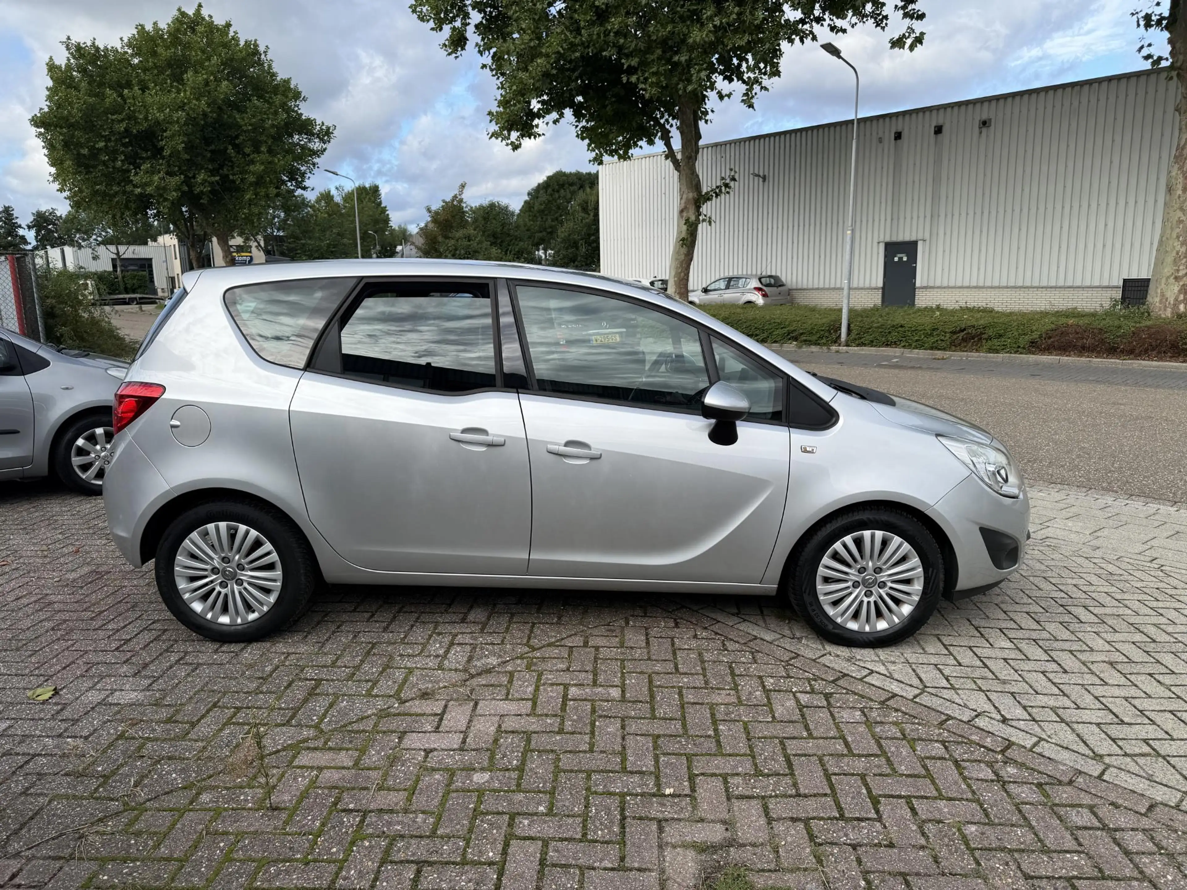 Opel Meriva 1.4 Turbo Cosmo — photo 4