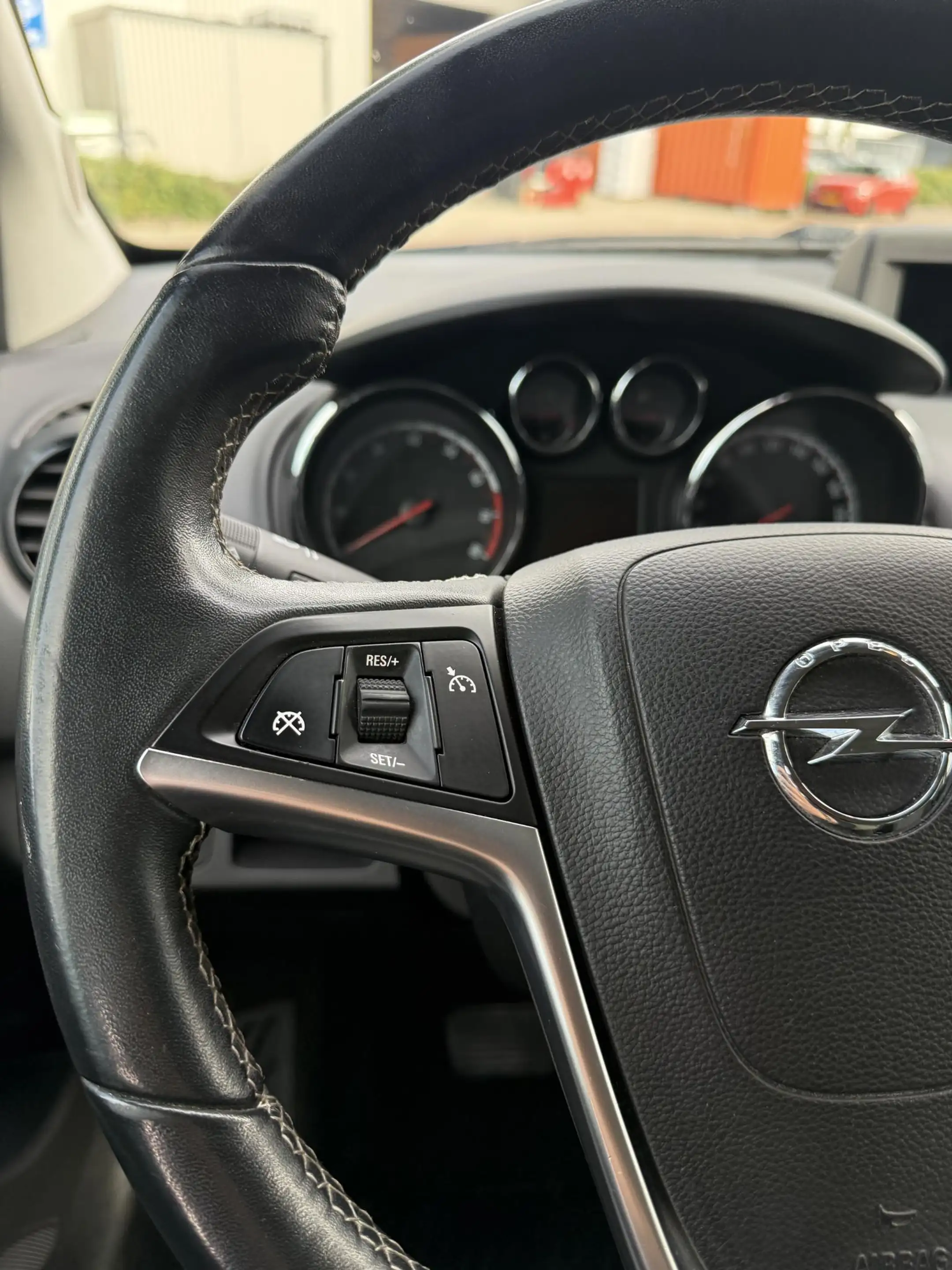 Opel Meriva 1.4 Turbo Cosmo — photo 14