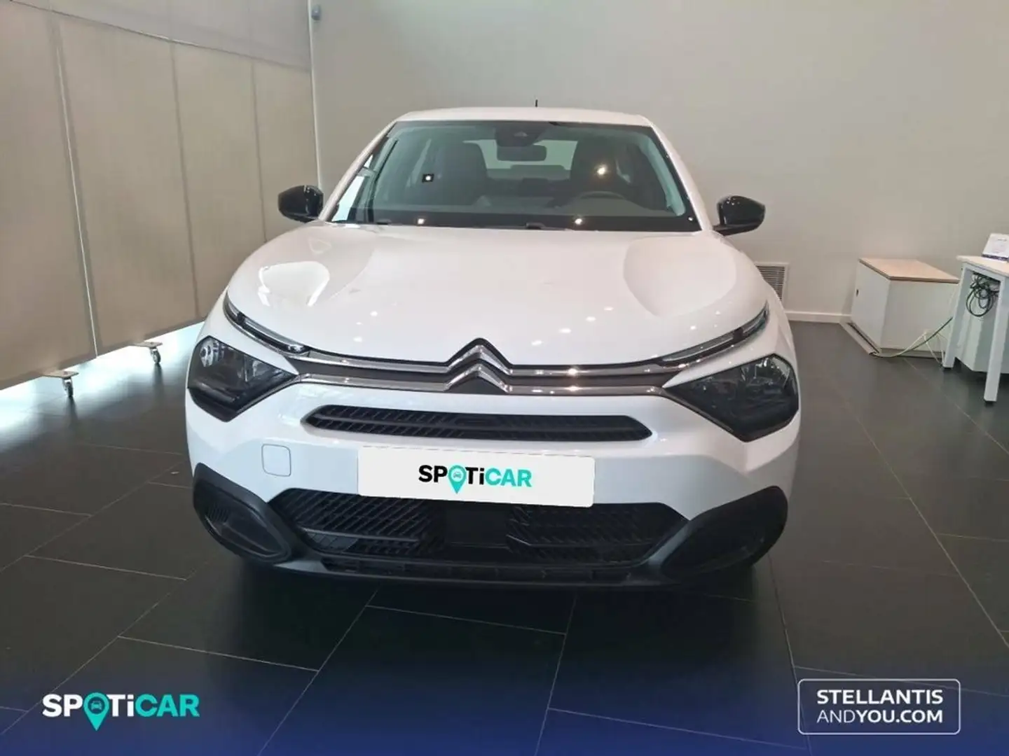 Citroen C4 X 1.2 PureTech You S&S 100 Bílá - 2