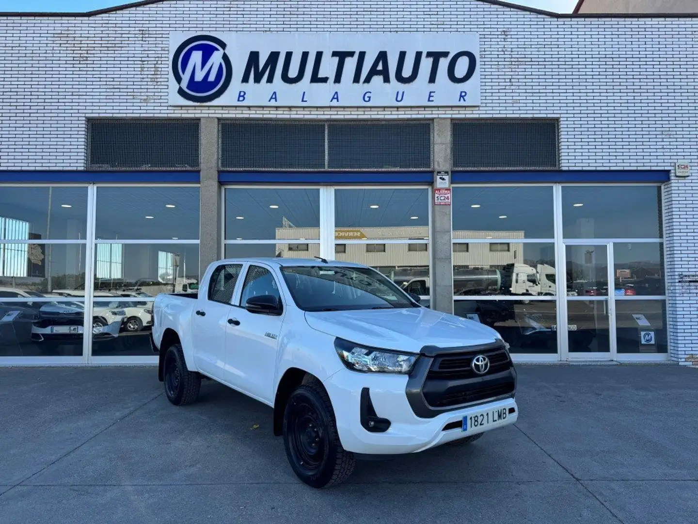 Toyota Hilux 2.4 D-4D Cabina Doble GX Blanco - 1