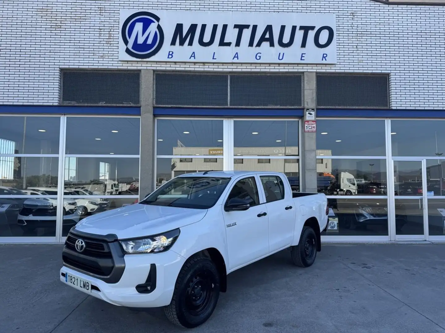 Toyota Hilux 2.4 D-4D Cabina Doble GX Blanco - 2
