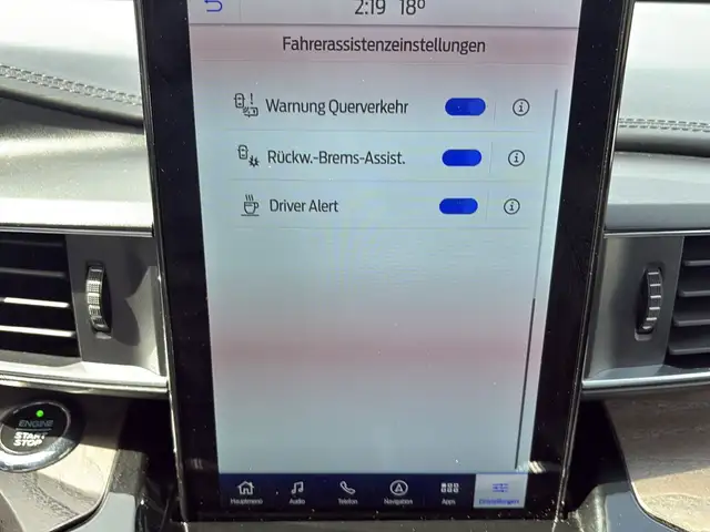 Ford Explorer view 27