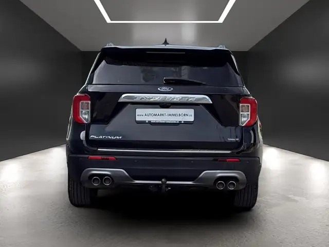 Ford Explorer view 9