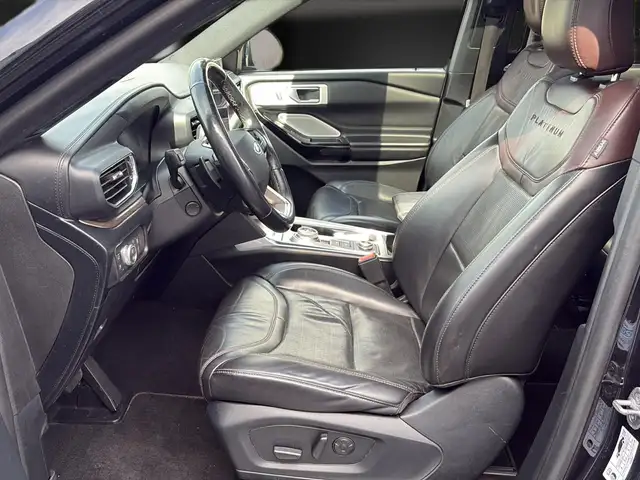 Ford Explorer view 15