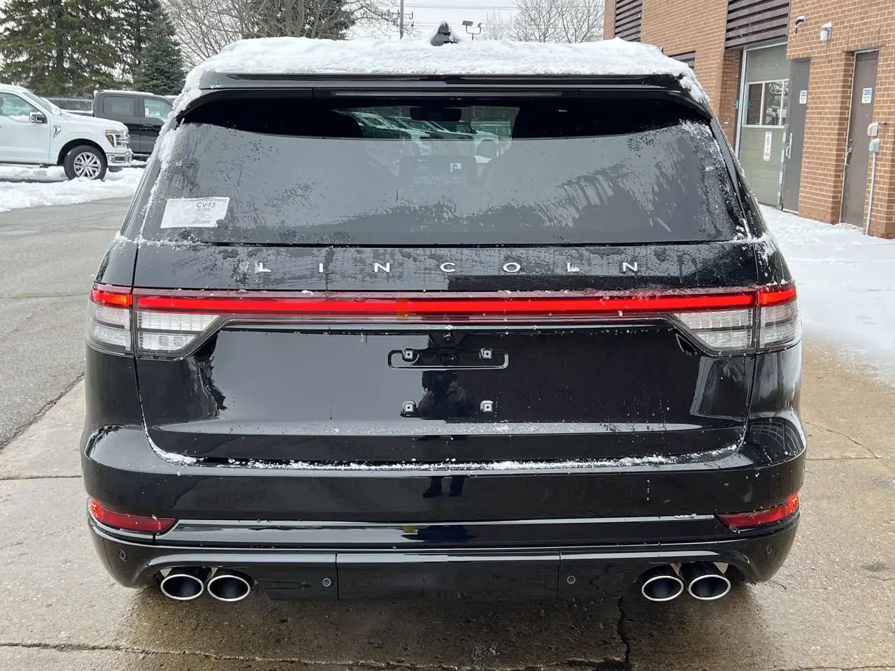 Lincoln Aviator снимка Lincoln Aviator