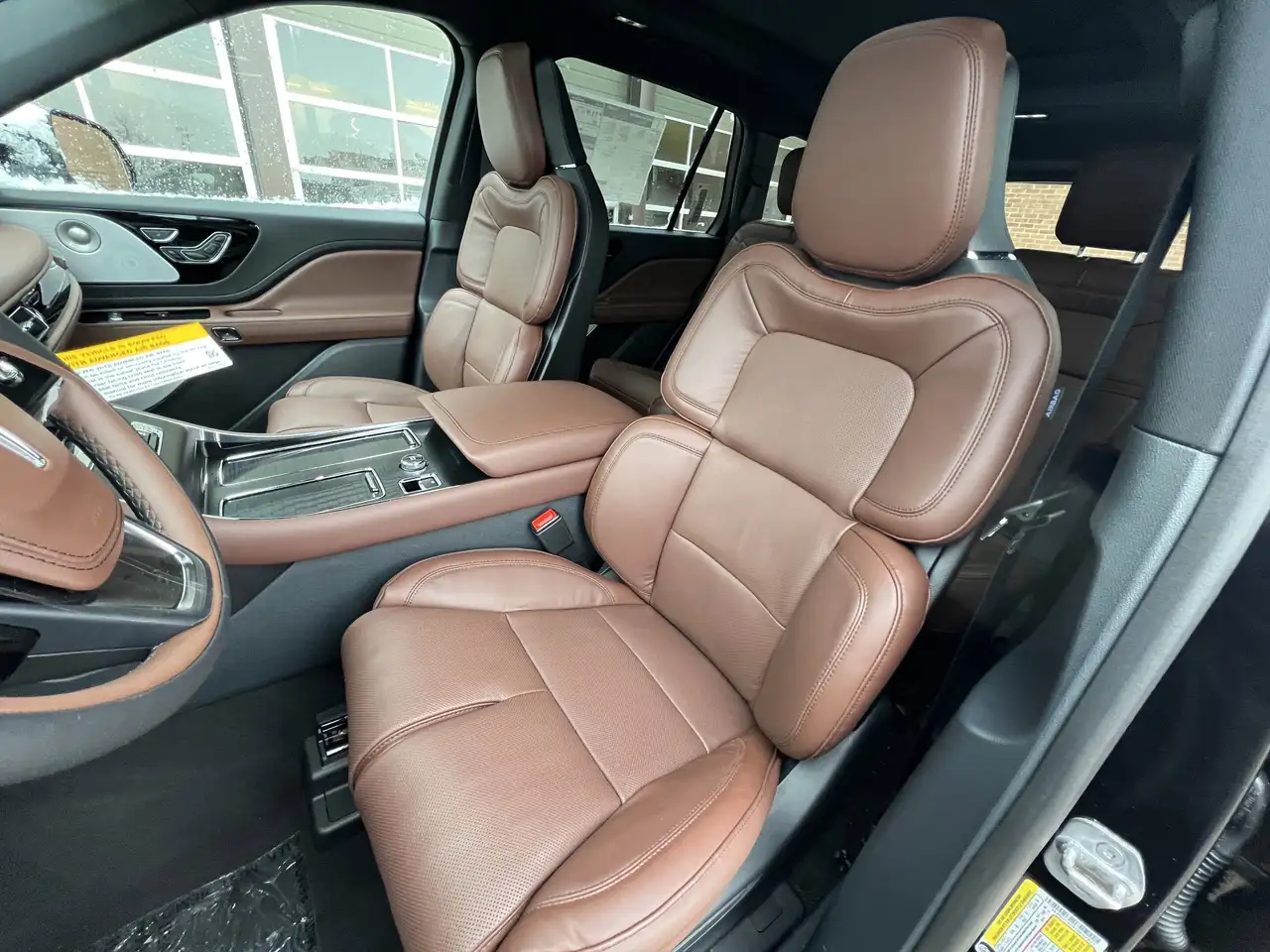 Lincoln Aviator снимка Lincoln Aviator
