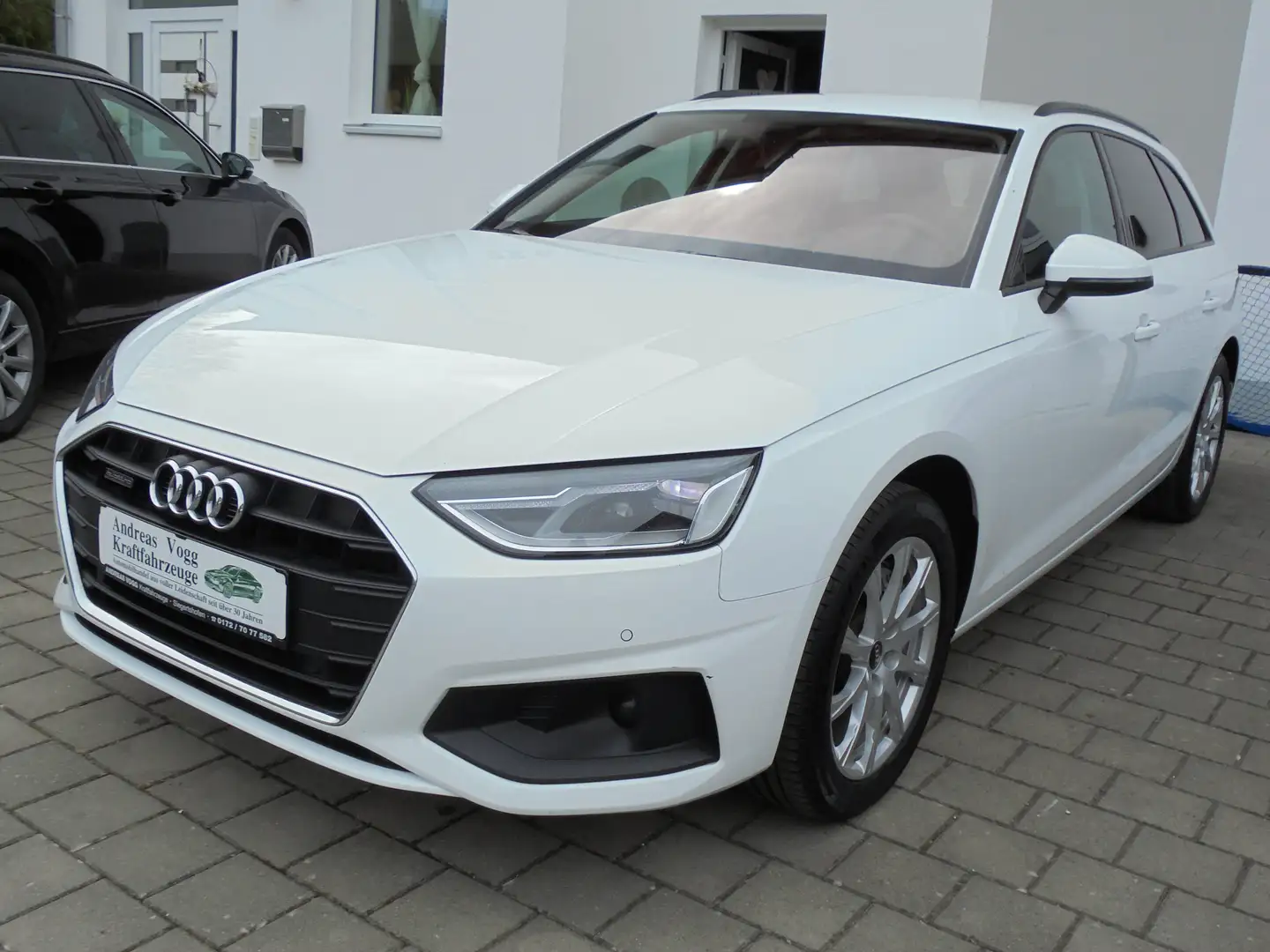 Audi A4 40 TDI quattro Navi LED elektr. Fahrersitz 1-Hand Weiß - 1