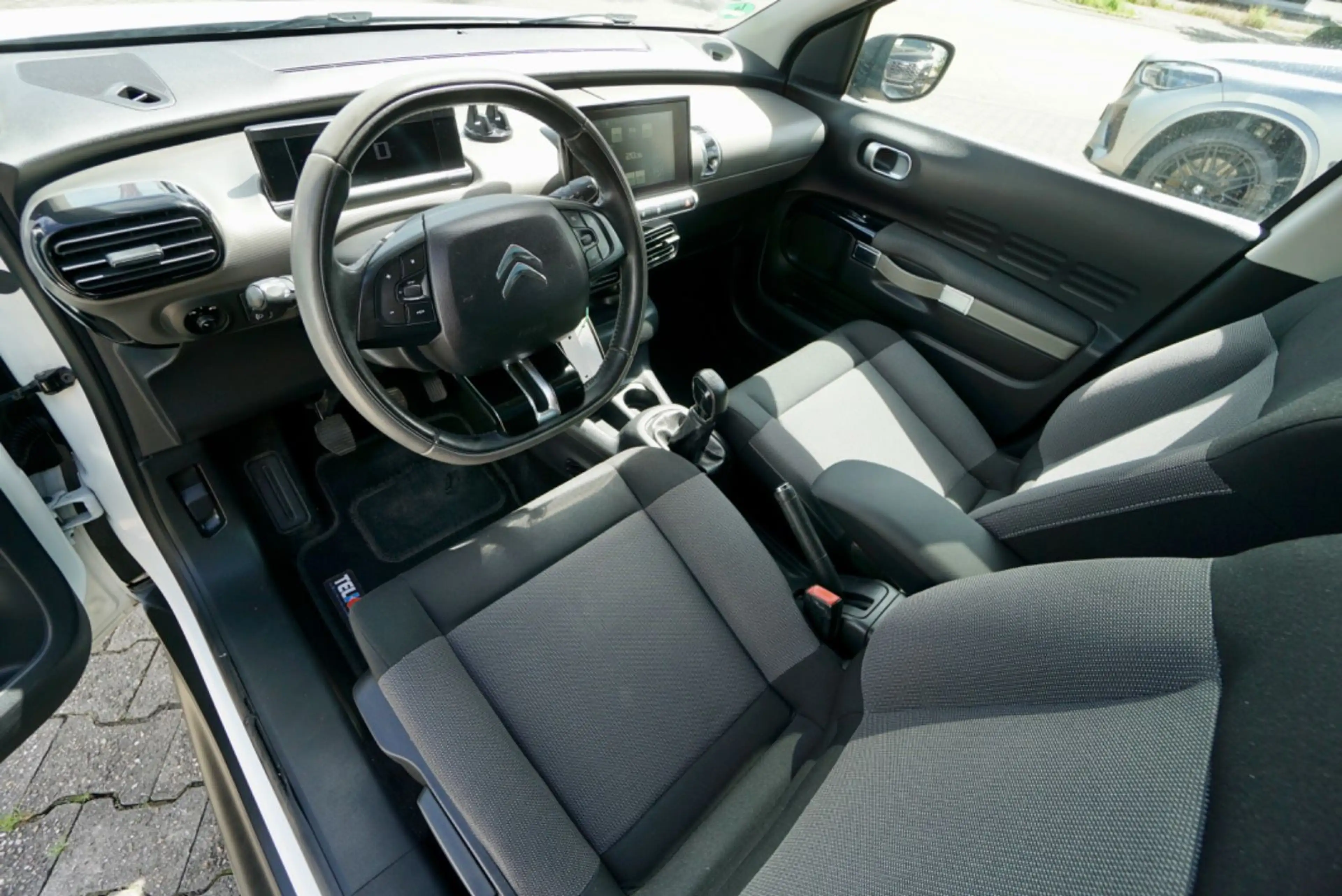 Citroen C4 Cactus Shine Color-Paket — photo 12