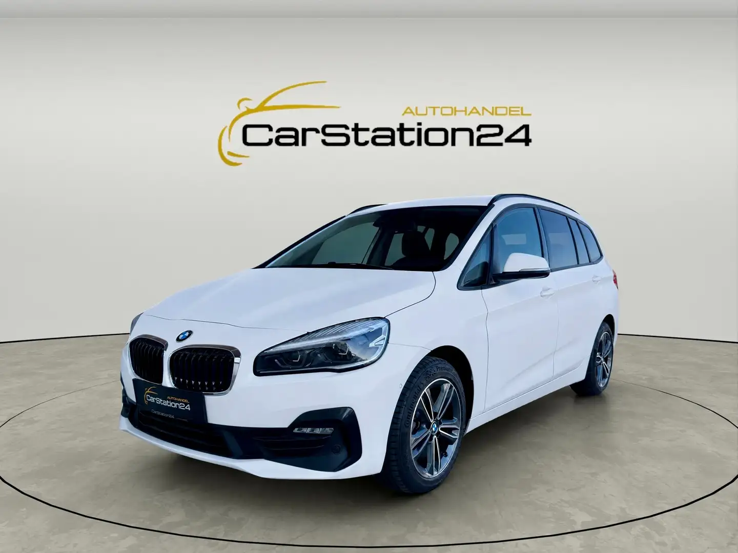 BMW 218 218 d Sport Line*HCAM*AMBIENTE*TEILLEDER*NAVI*LED* Weiß - 1
