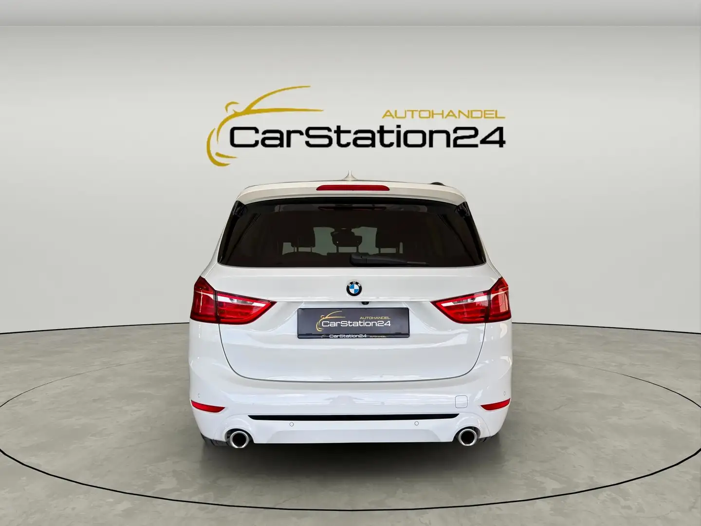 BMW 218 218 d Sport Line*HCAM*AMBIENTE*TEILLEDER*NAVI*LED* Weiß - 2