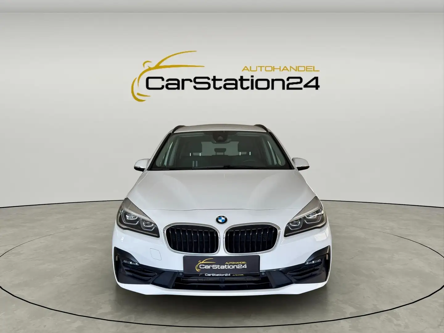BMW 218 218 d Sport Line*HCAM*AMBIENTE*TEILLEDER*NAVI*LED* Weiß - 1