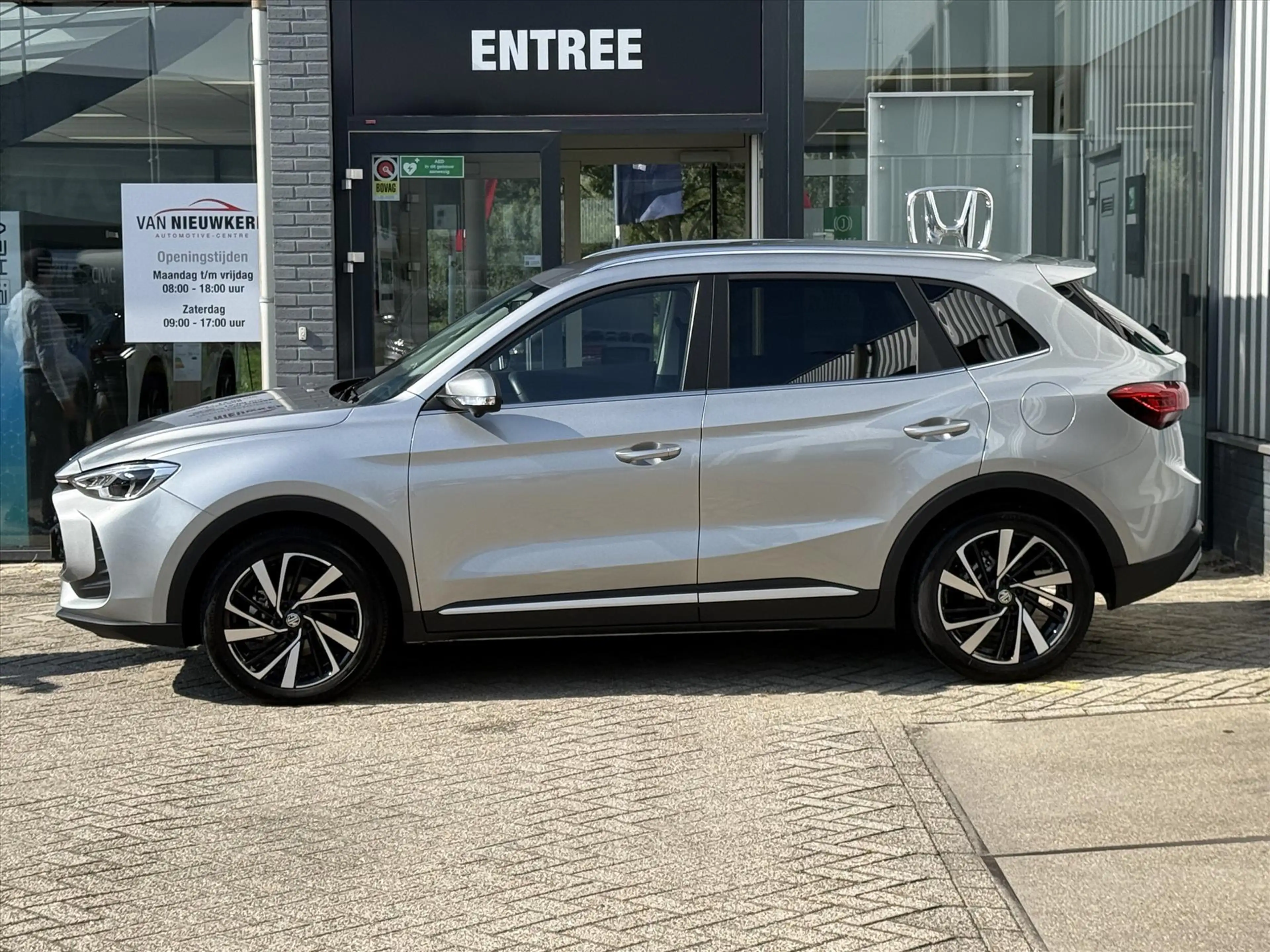 MG ZS 1.5L 198pk Hybrid+ Automaat Luxury | Leer | trekha — photo 2