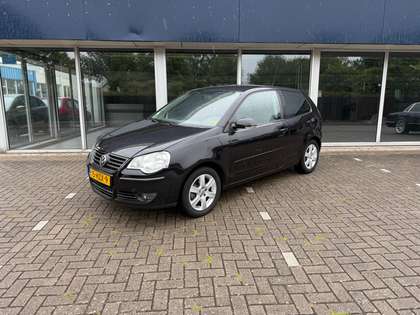Volkswagen Polo 1.4-16V Black Edition / Airco / nw. APK / Navi