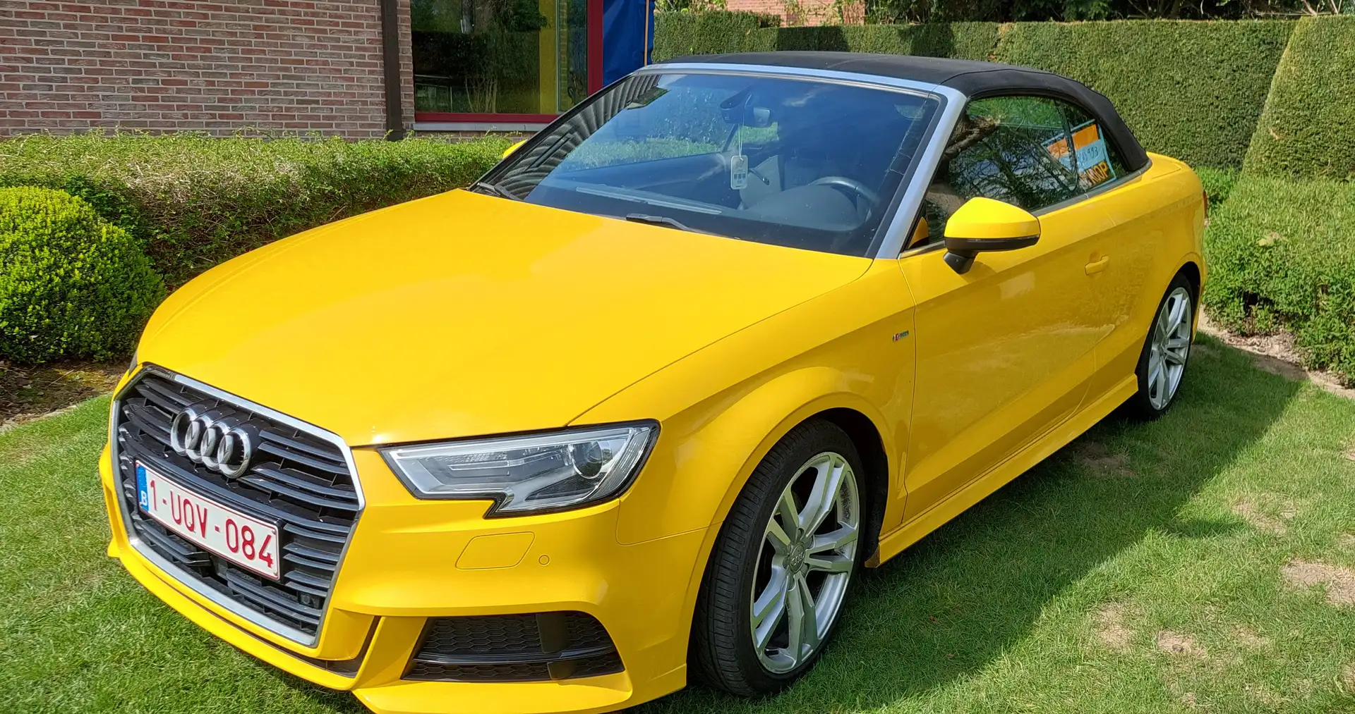Audi A3 A3 1.4 TFSI Cabrio S tronic sport Jaune - 2