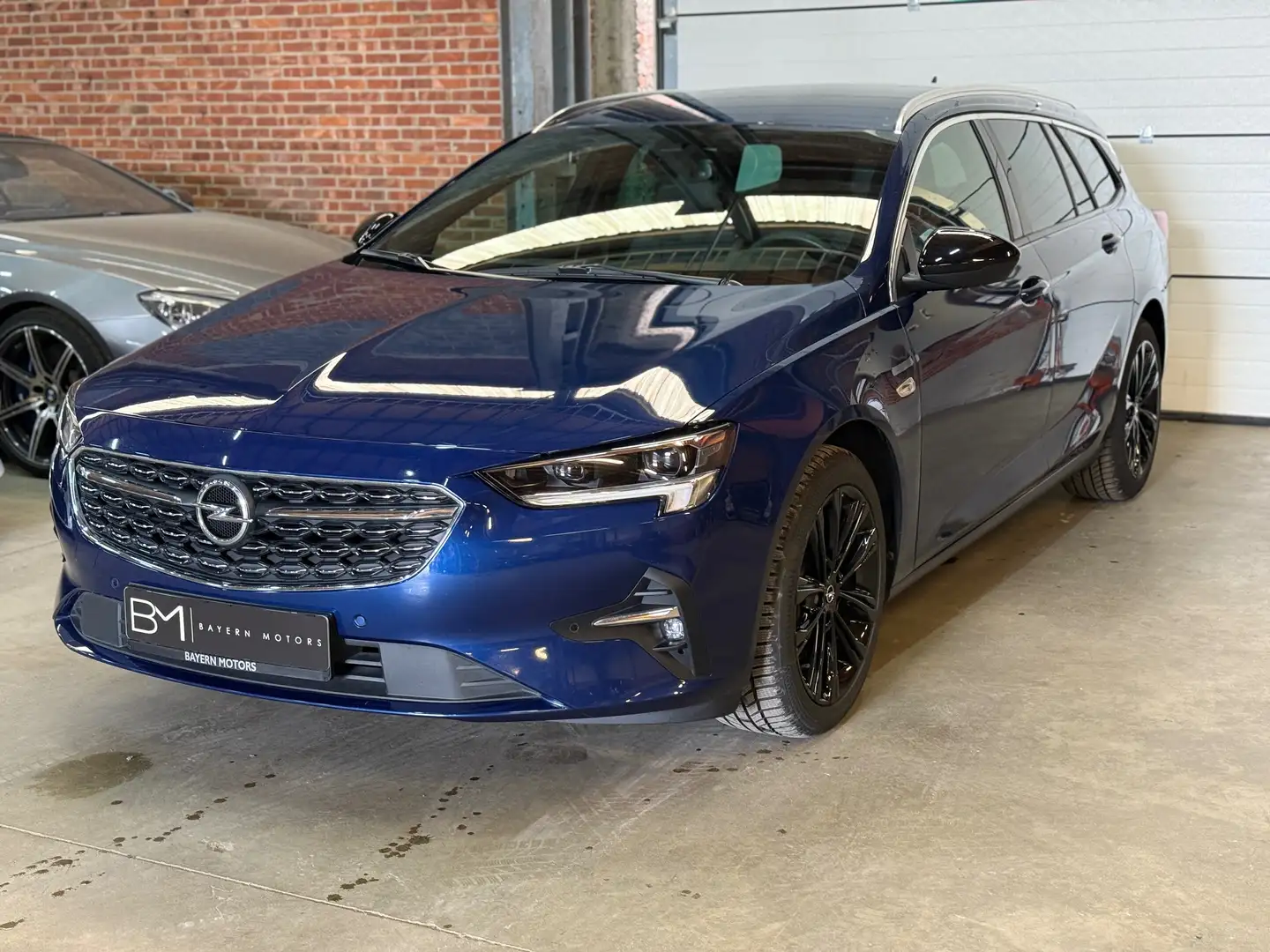 Opel Insignia 1.5D 2021 69.000km Navi LED Camera EURO 6d Zwart - 1