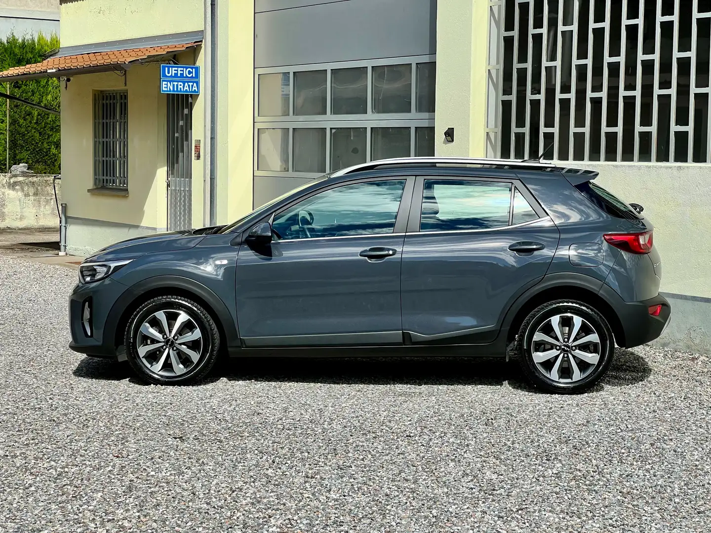 Kia Stonic Stonic 1.0 t-gdi mhev Style 120cv dct Gris - 2