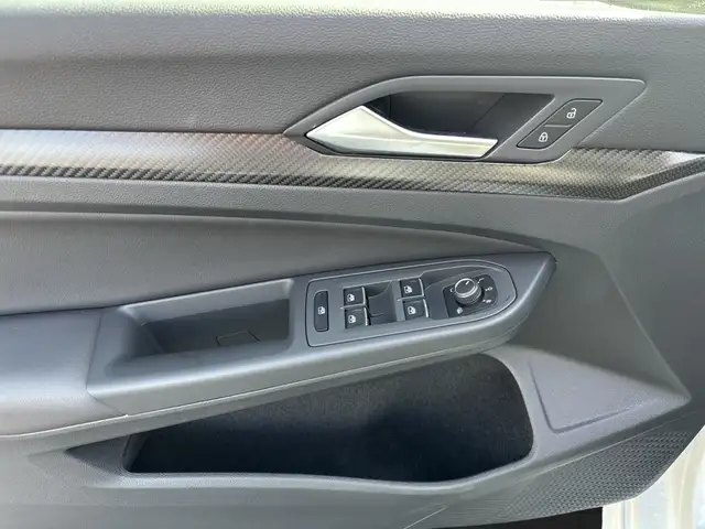 Volkswagen Golf view 19