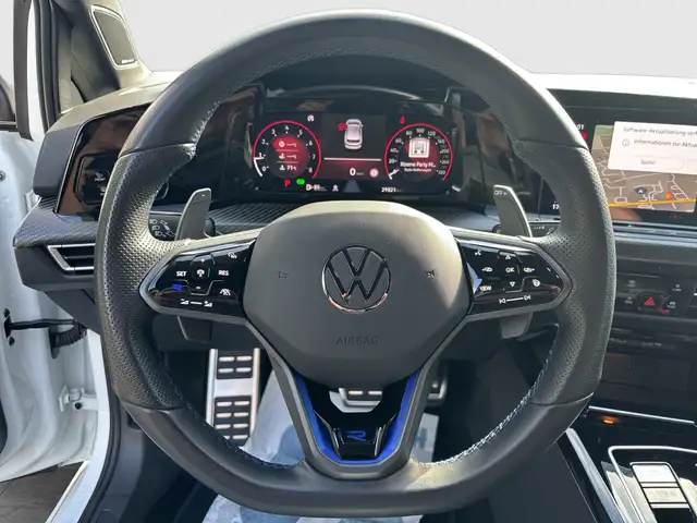 Volkswagen Golf view 11