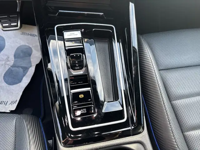 Volkswagen Golf view 14