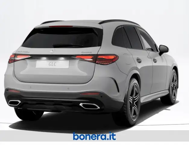 Mercedes-Benz GLC view 4