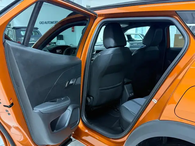 Peugeot 2008 view 9