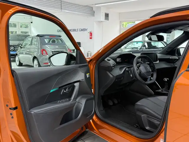 Peugeot 2008 view 8