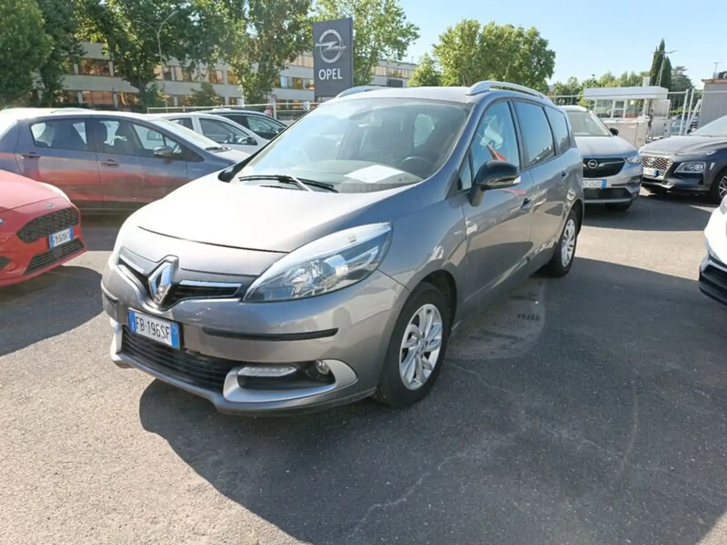 Renault Scenic Scénic XMod 1.5 dCi 110CV  Limited AT 7 posti - 1