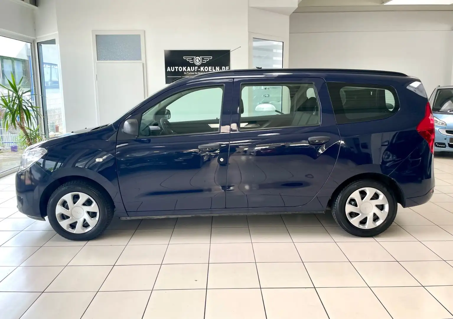 Dacia Lodgy 1,6 SCe Access Kombi/Nur 43.246km Blau - 2