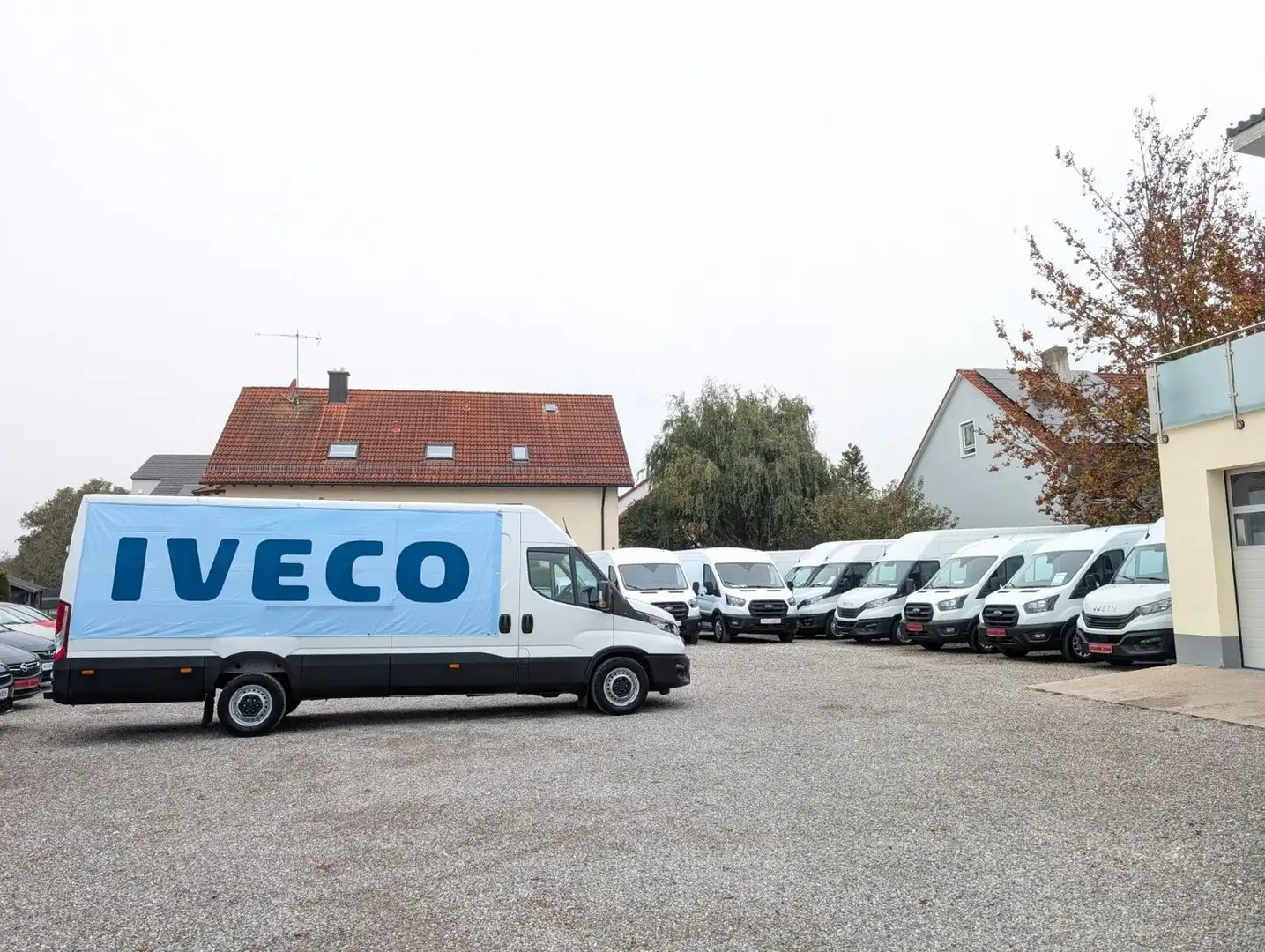 Iveco DAILY 35S18V L4H3 *AUTOMATIK!* 176 PS XXXL! TOP! bijela - 2
