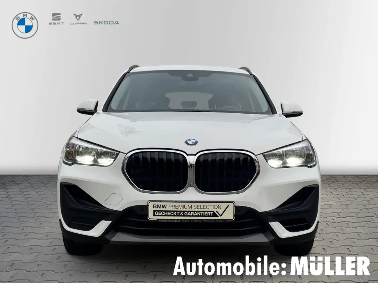 BMW X1 sDrive18i *SITZHZG.*TEMPOMAT*KLIMAAUT.*ABLAGEPAKET Weiß - 2