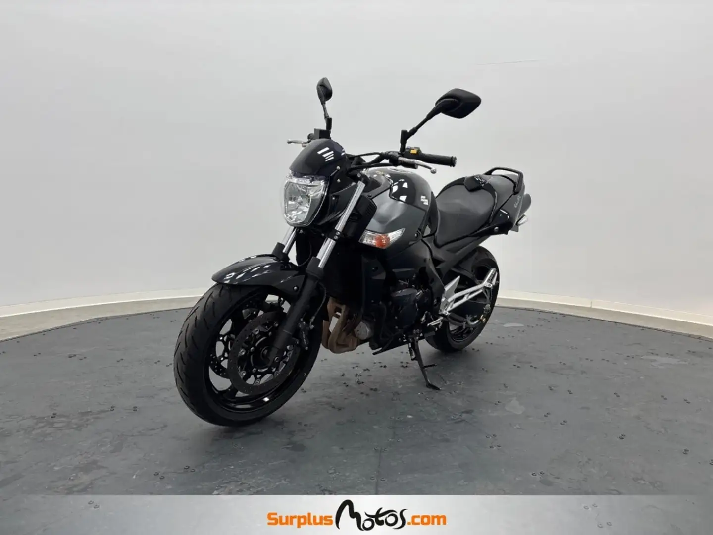 Suzuki GSR 600 GSR 600 Negro - 1