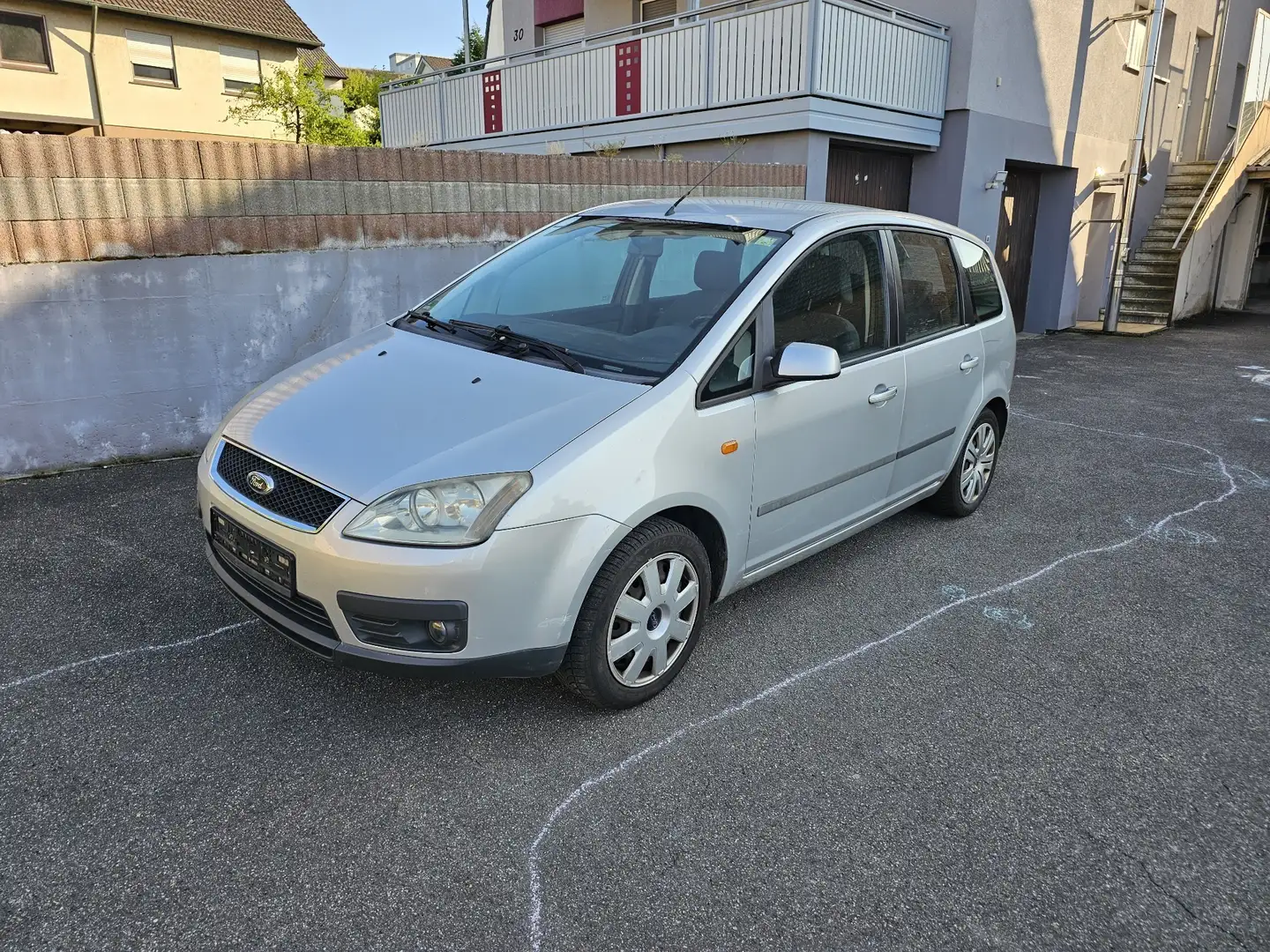 Ford Focus C-Max Trend TÜV Oktober 2026 Срібний - 1