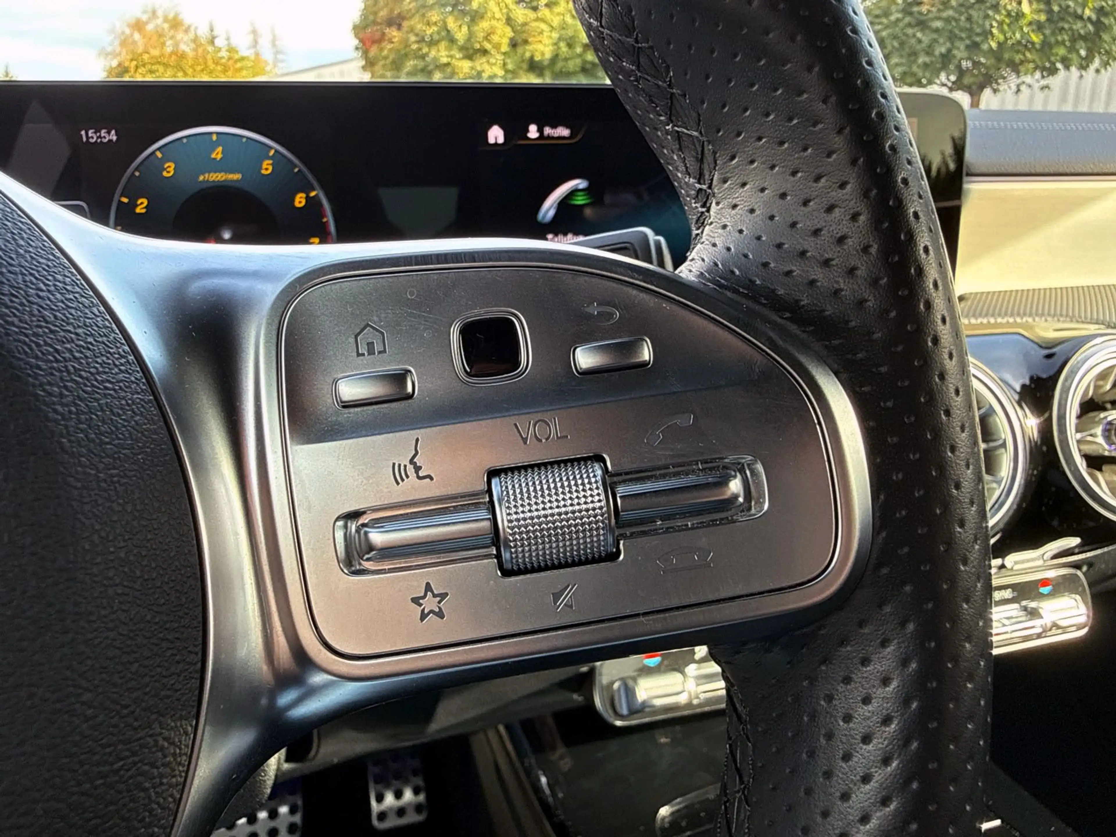 Mercedes-Benz A 250 A250 4Matic Advanced AMG-Line HUD 360° ACC AMBI — photo 10