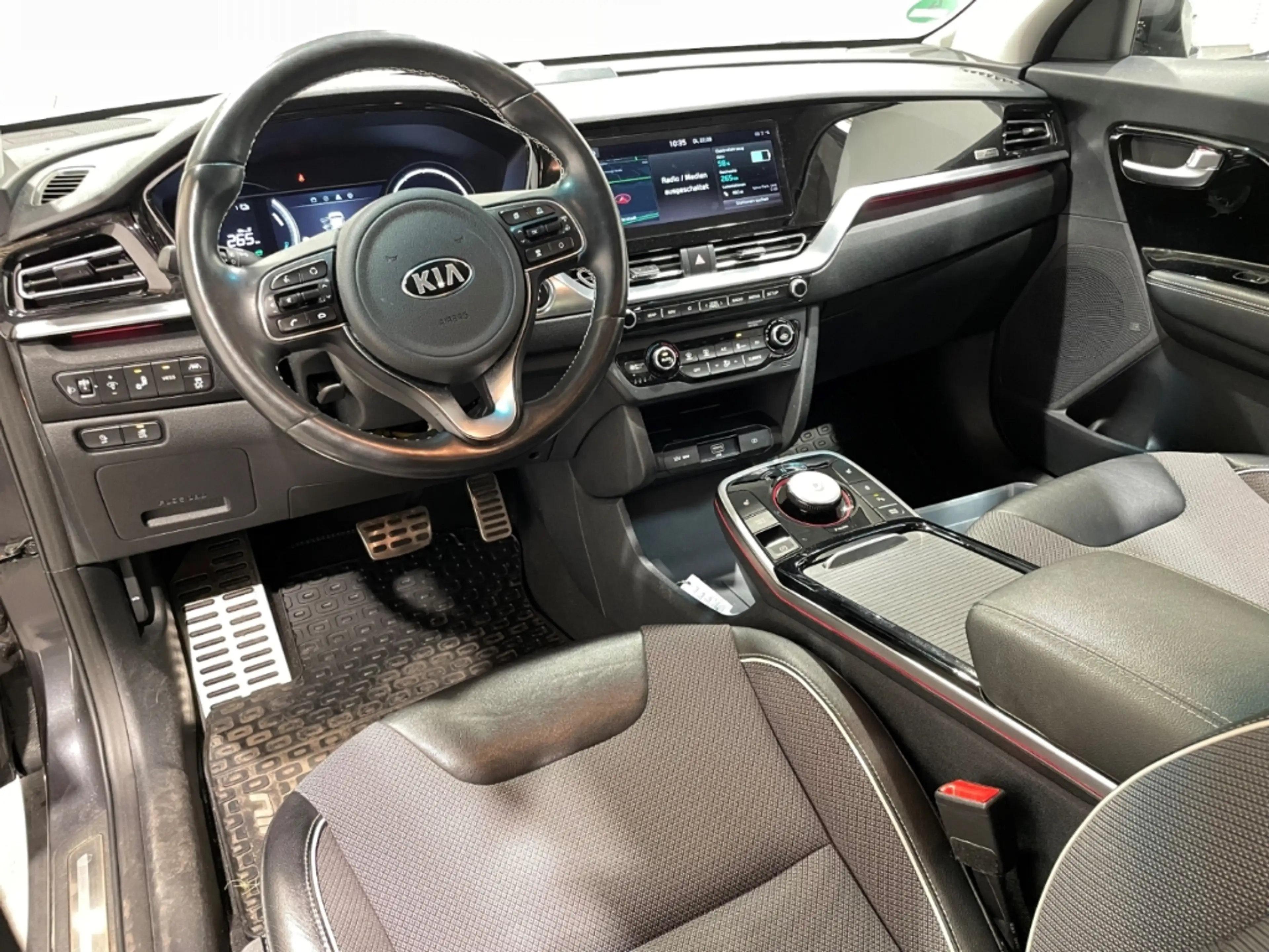 Kia Niro e-Spirit LED ACC Navi Klima PDC SHZ — photo 6
