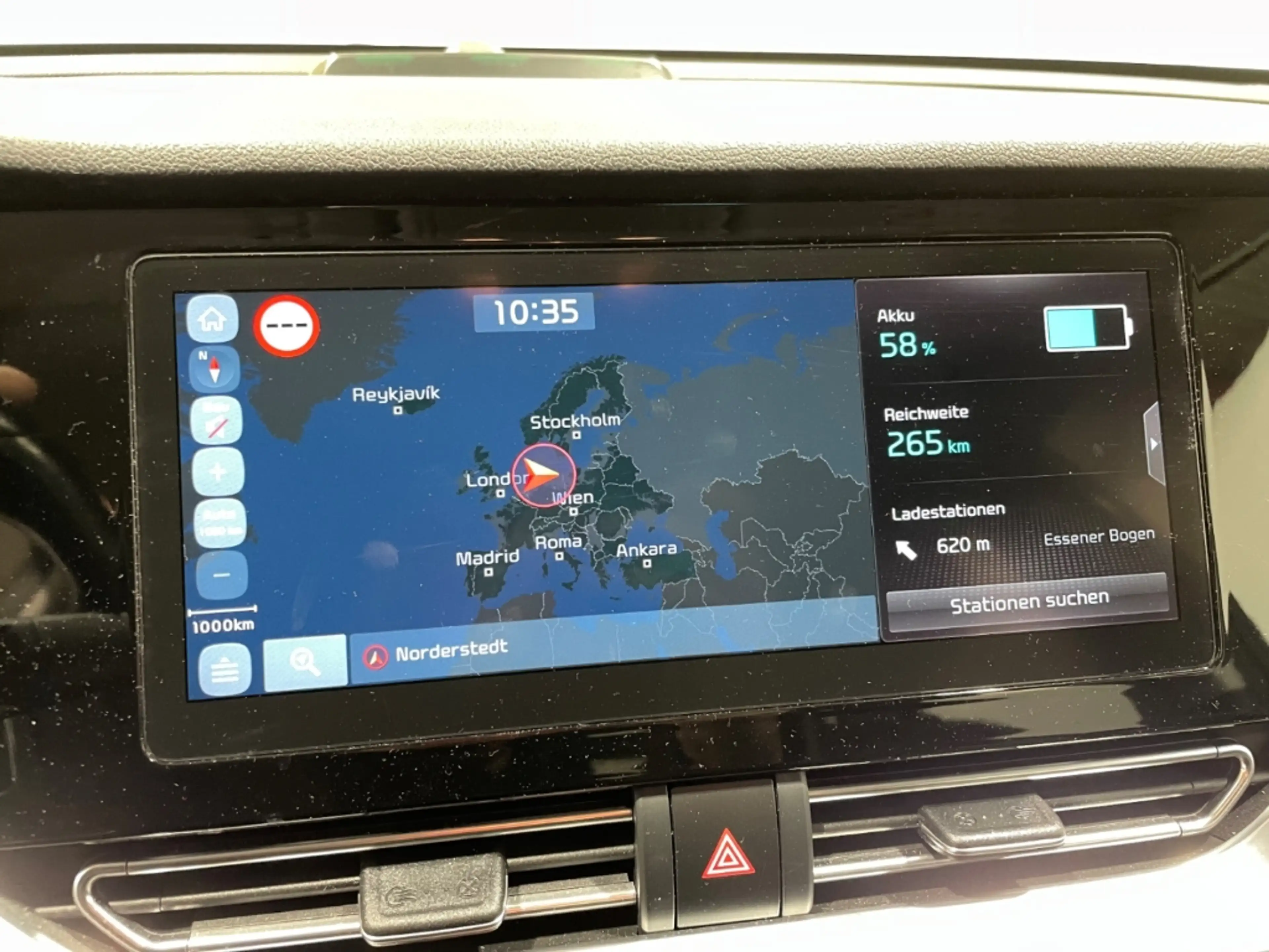 Kia Niro e-Spirit LED ACC Navi Klima PDC SHZ — photo 9