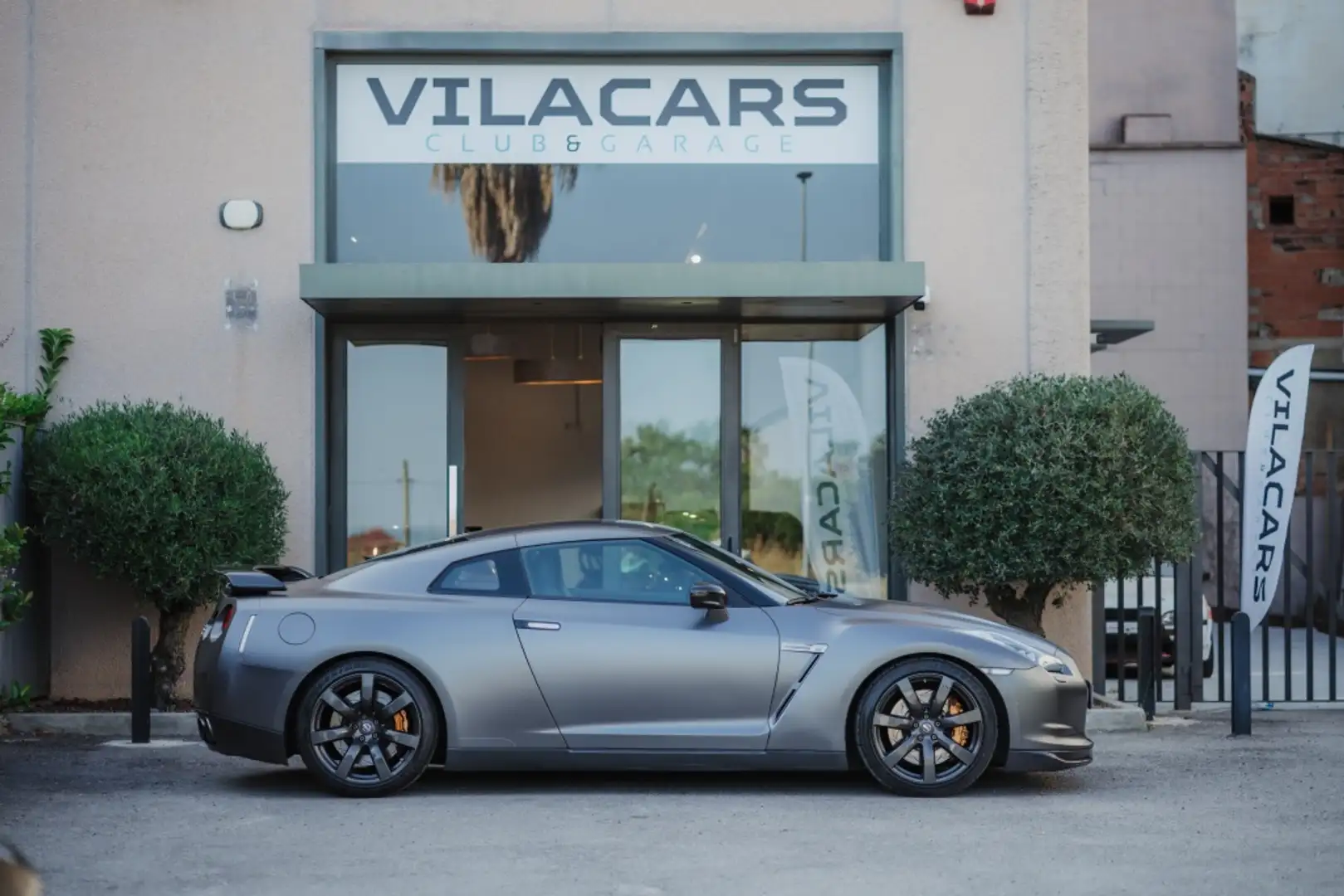Nissan GT-R Aut. Grijs - 2