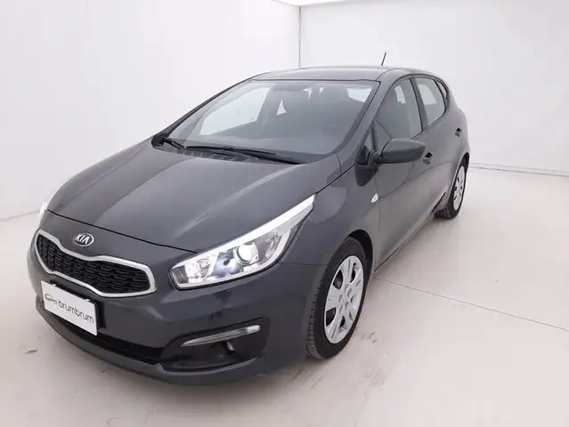 Kia Ceed view 9