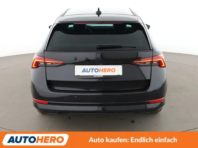 Skoda Octavia view 5