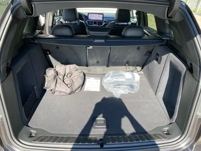 BMW iX3 view 12