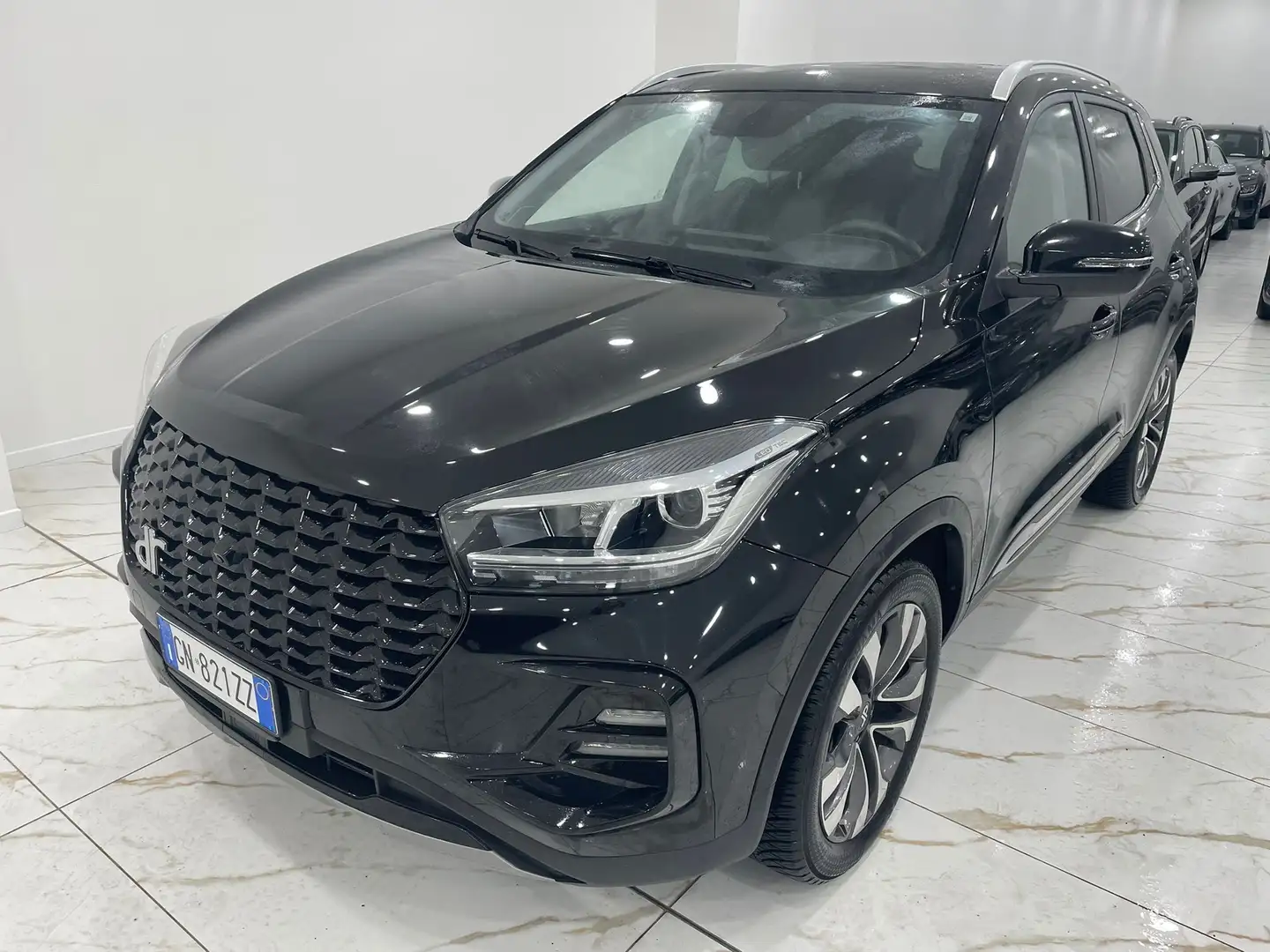 DR Automobiles DR5.0 DR 5.0 2022 5.0 1.5 turbo Gpl 149cv cvt Schwarz - 1