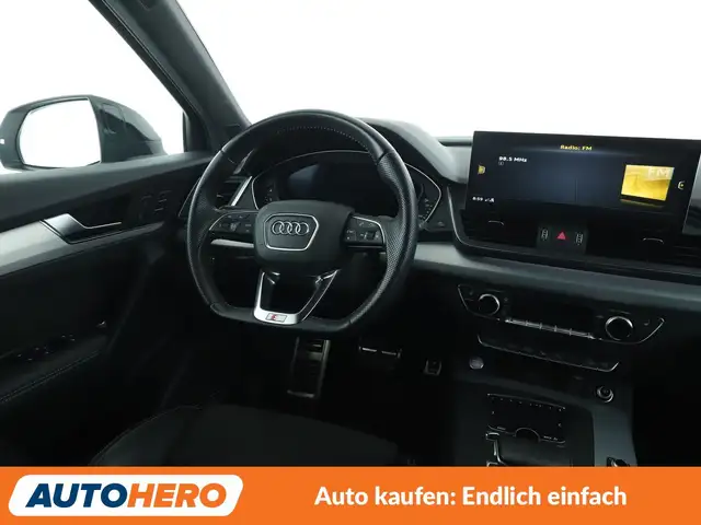 Audi Q5 view 13