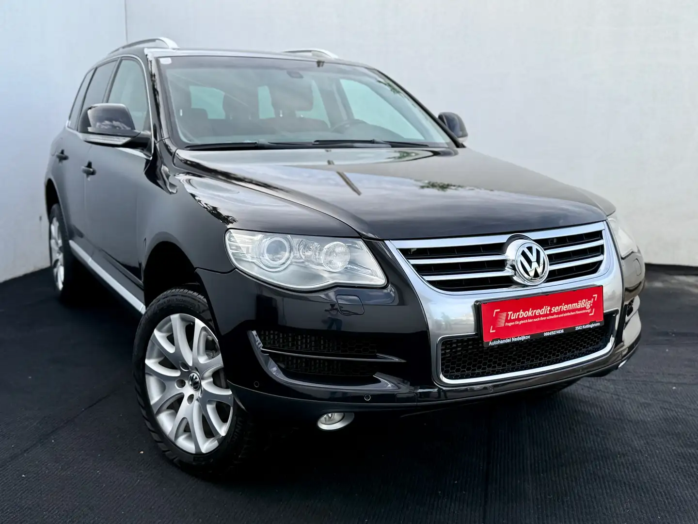 Volkswagen Touareg V6 TDI 4Motion Noir - 1