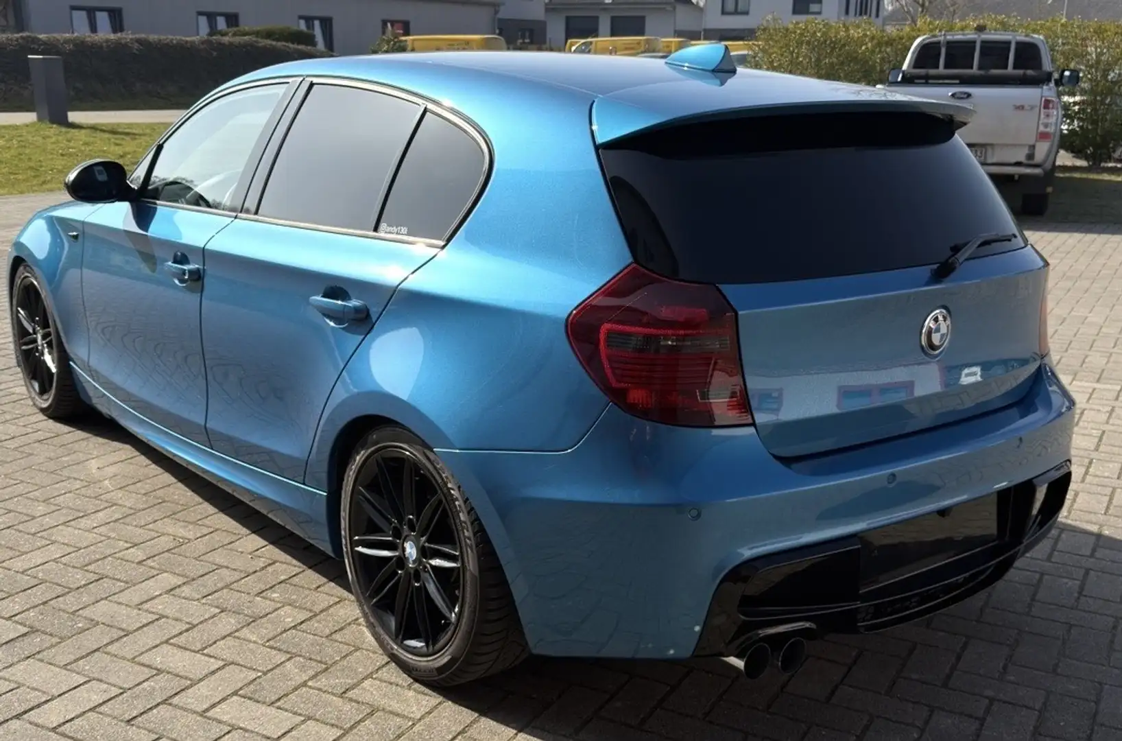 BMW 130 130i Blau - 2