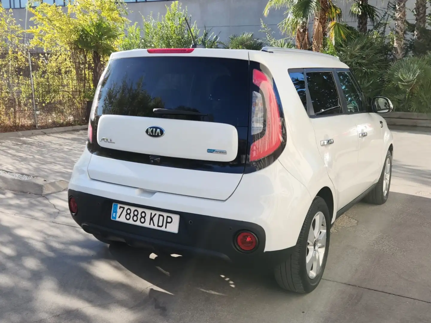 Kia Soul 1.6CRDi Emotion DCT 136 Blanco - 2