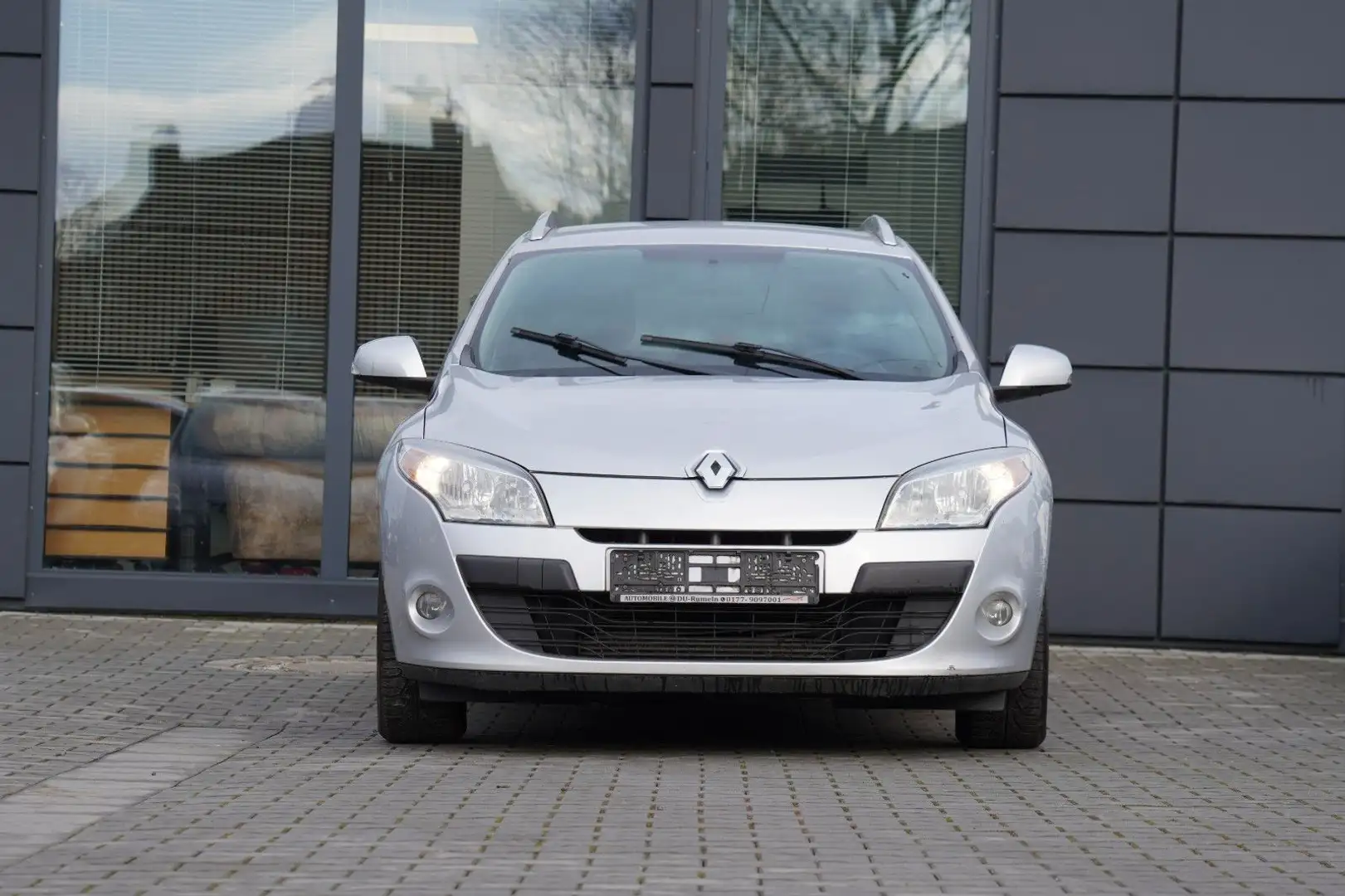 Renault Megane III Grandtour Expression Grau - 2