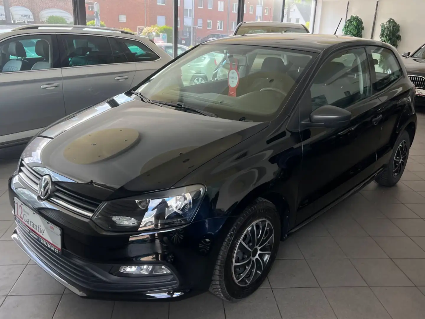 Volkswagen Polo Trendline ~Euro6~Touch~1.Hand~Klima~AUX~TOP Schwarz - 2